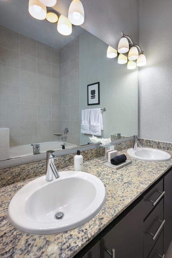 Apartamento Locale At The Galleria - Houston Exterior foto